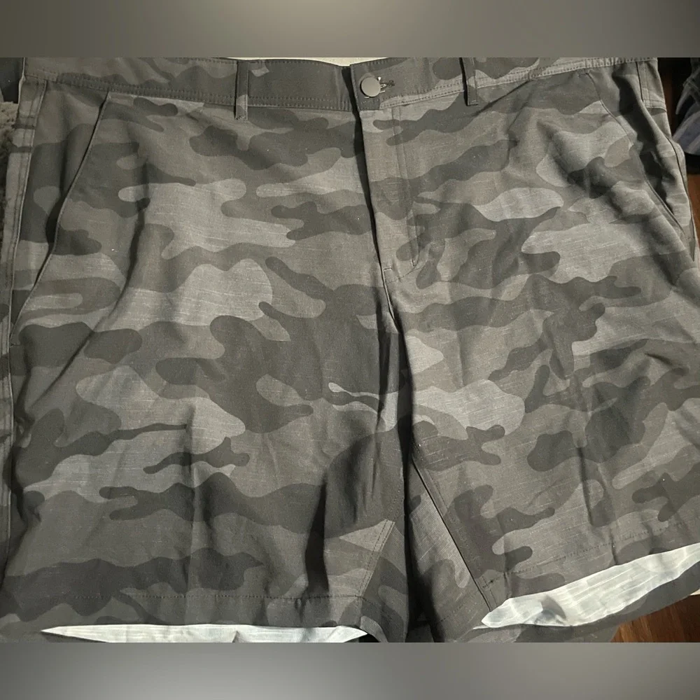 George Big & Tall Men’s Black Camo Shorts! NWT!‎